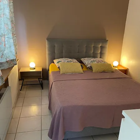 La Dame Du Bois * Gramat