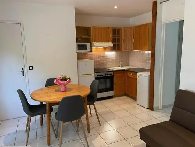 La Dame Du Bois * Gramat