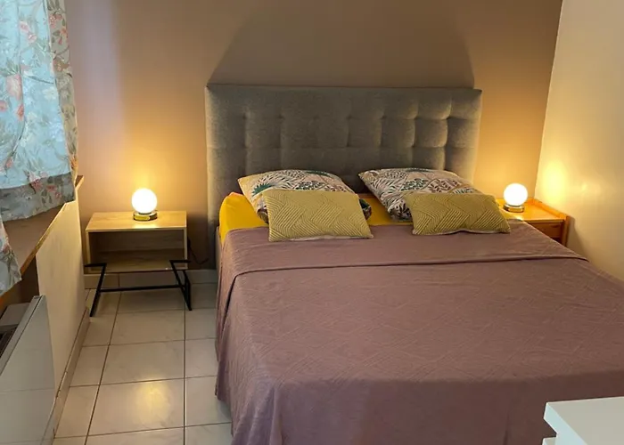 La Dame Du Bois * Gramat